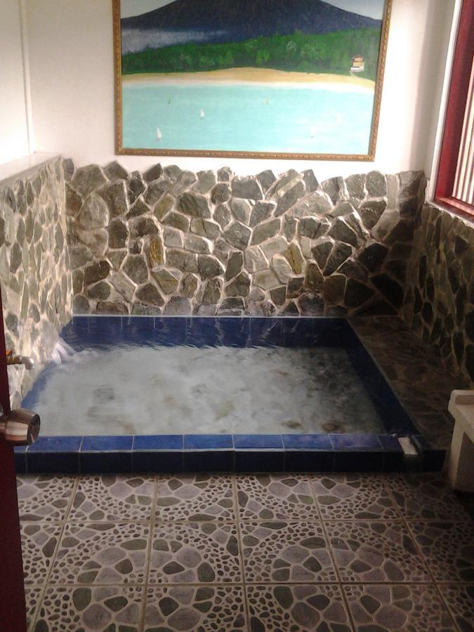 Makiling Onsen Hotel Los Banos  Dış mekan fotoğraf